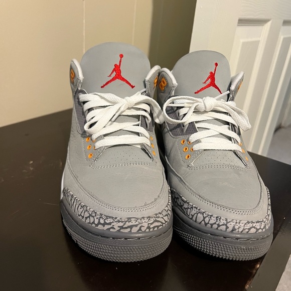 wolf grey 3s